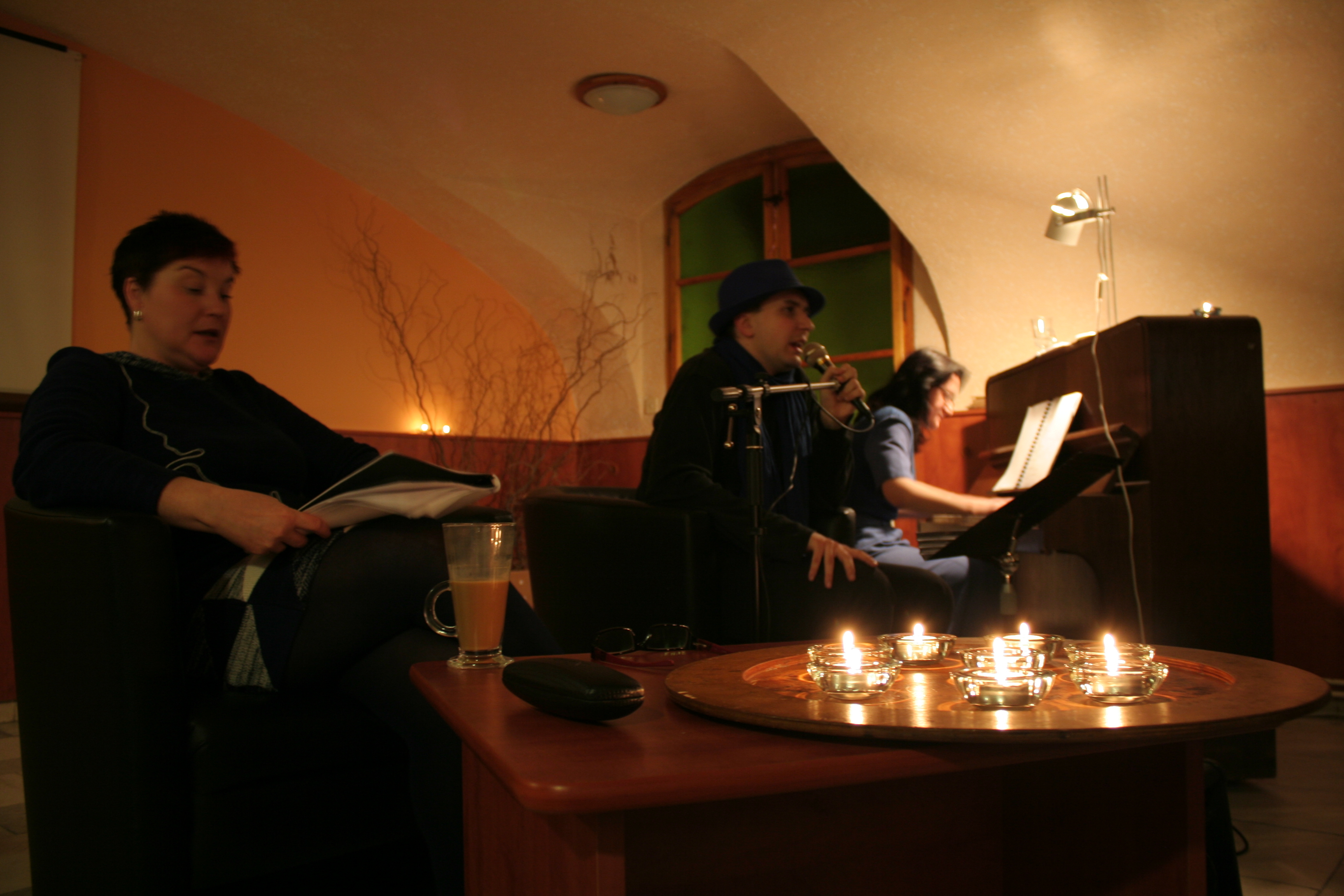 Recitál z veršů J. Kainara a V. Hraběte